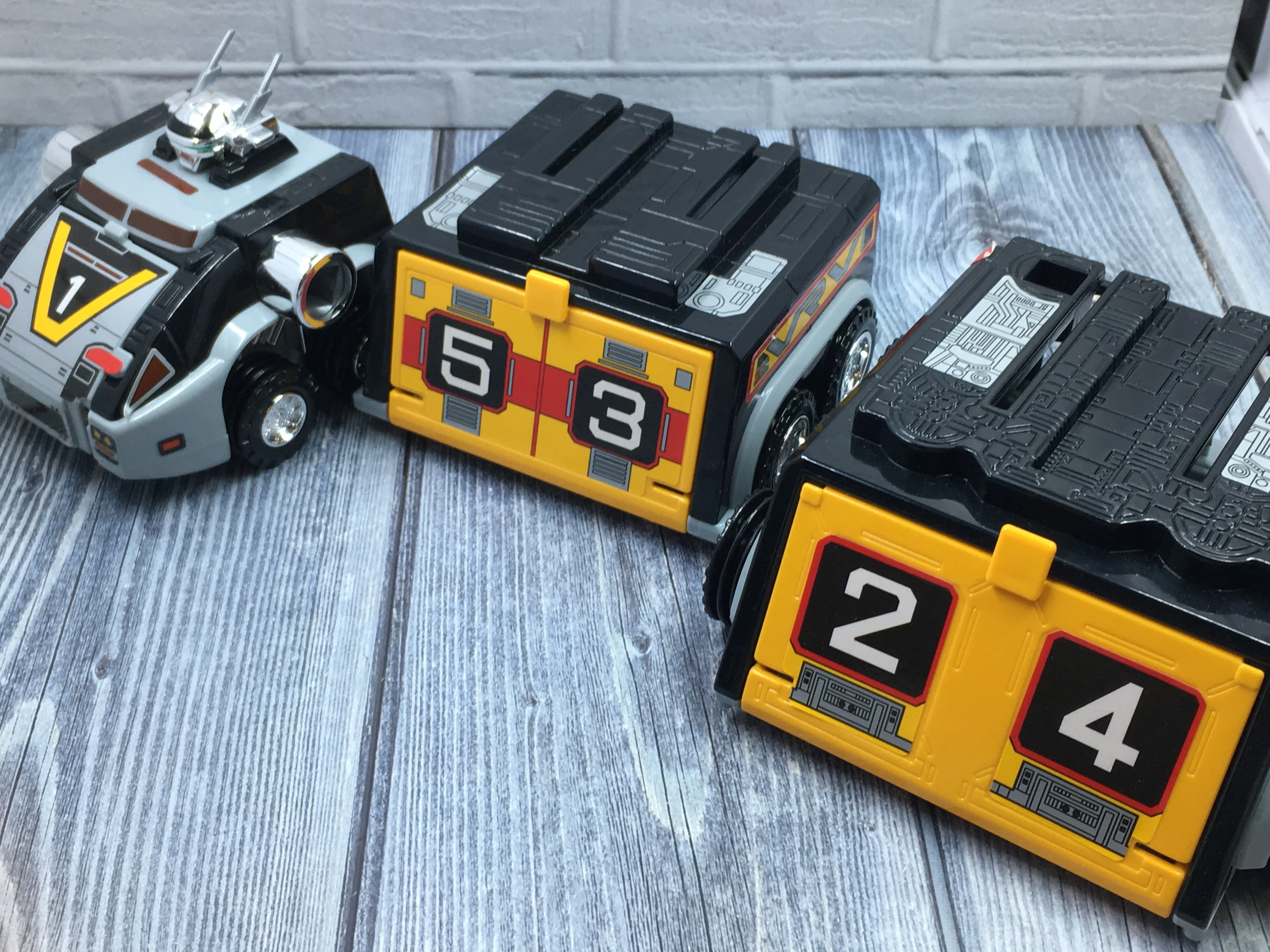 Carranger Victorailer / Turbo Artillatron mini set - Image 7