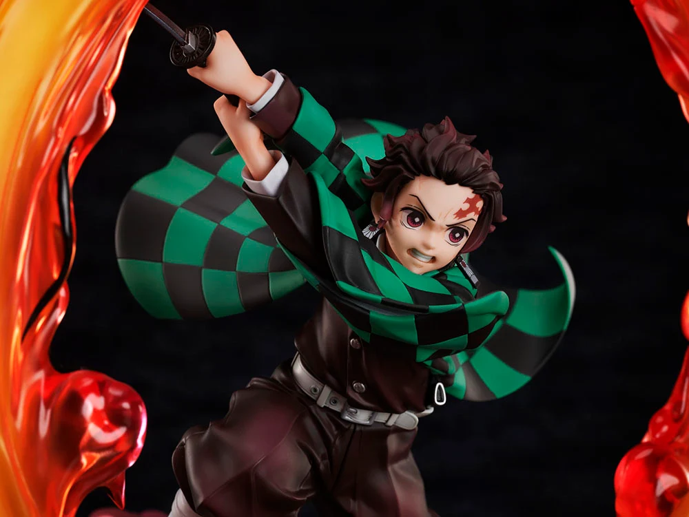 Demon Slayer Tanjiro Kamado (Hinokami Kagura Clear Blue) Sky 1/8 Scale Figure - Image 8