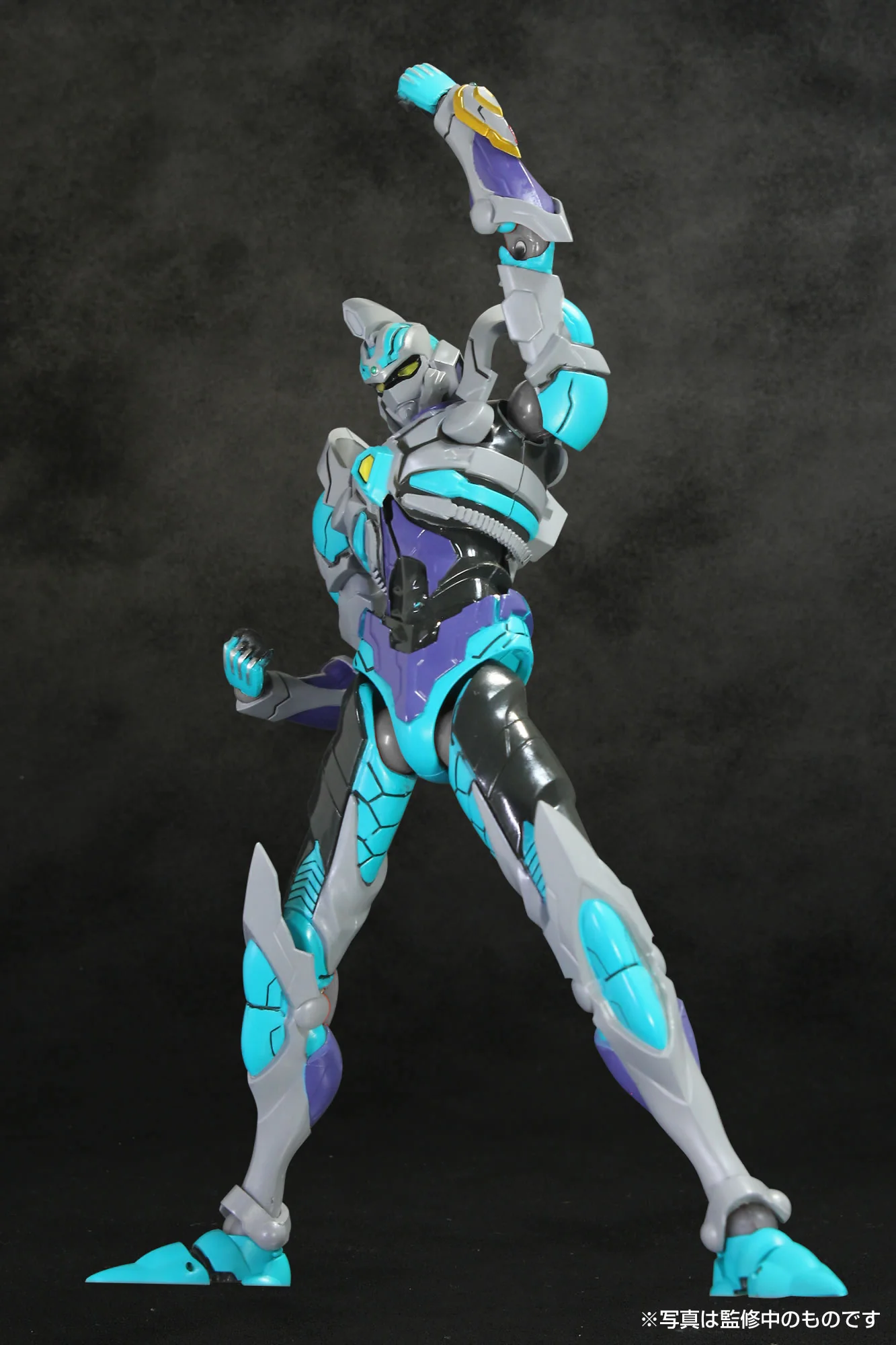 Hero Action Figure Gridman SSSS Initial Fighter Version - Image 6