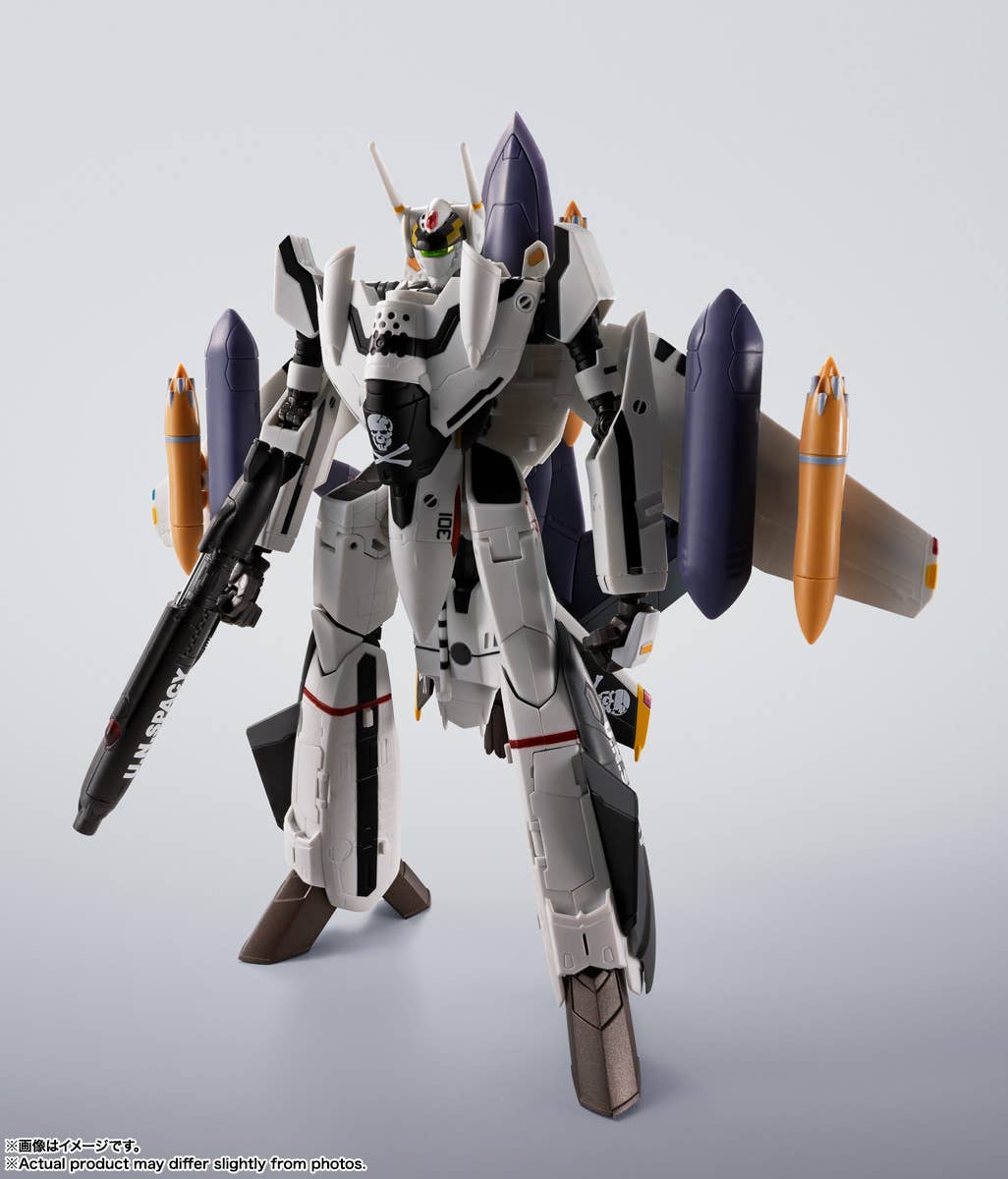 Hi-Metal R VF-0S Phoenix (Roy Focker Use) + QF-2200D-B Ghost - Image 2