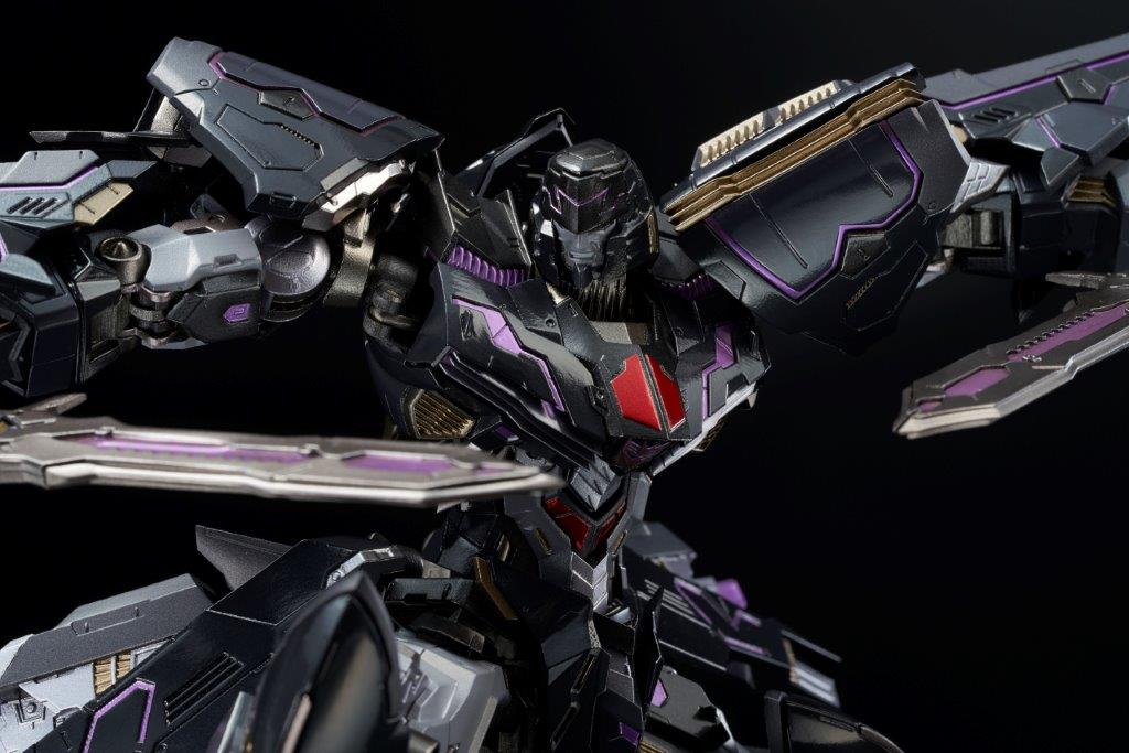 Flame Toys Kuro Kara Kuri Megatron - Image 12