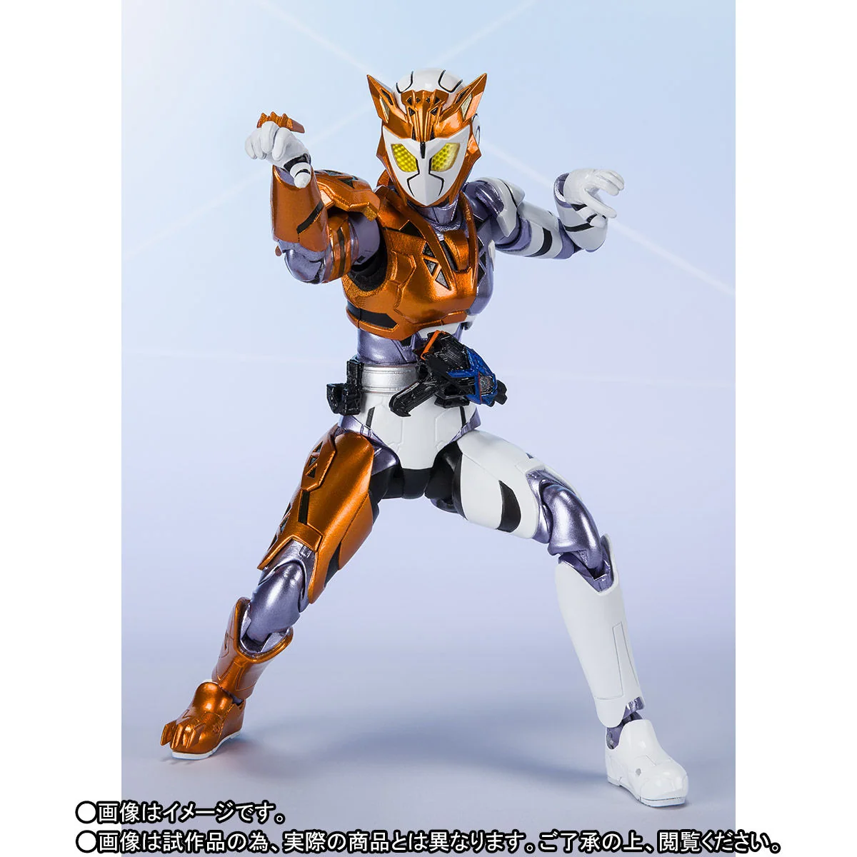 SH Figuarts Kamen Rider Valkyrie Rushing Cheetah - Image 3