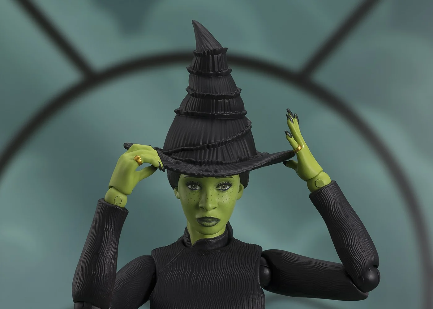 SH Figuarts Elphaba - Wicked - Image 3