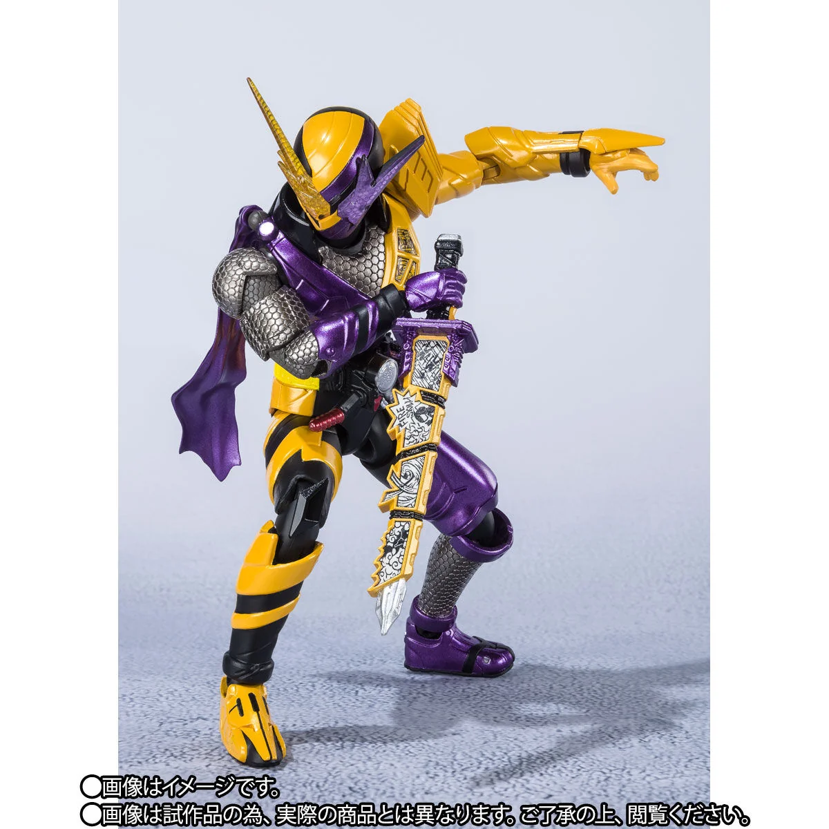 SH Figuarts Kamen Rider Build Ninnin Comic Form - Image 4