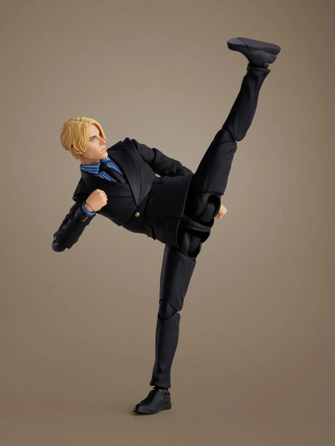 [PREORDER] SH Figuarts Sanji - Netflix One Piece - Image 3