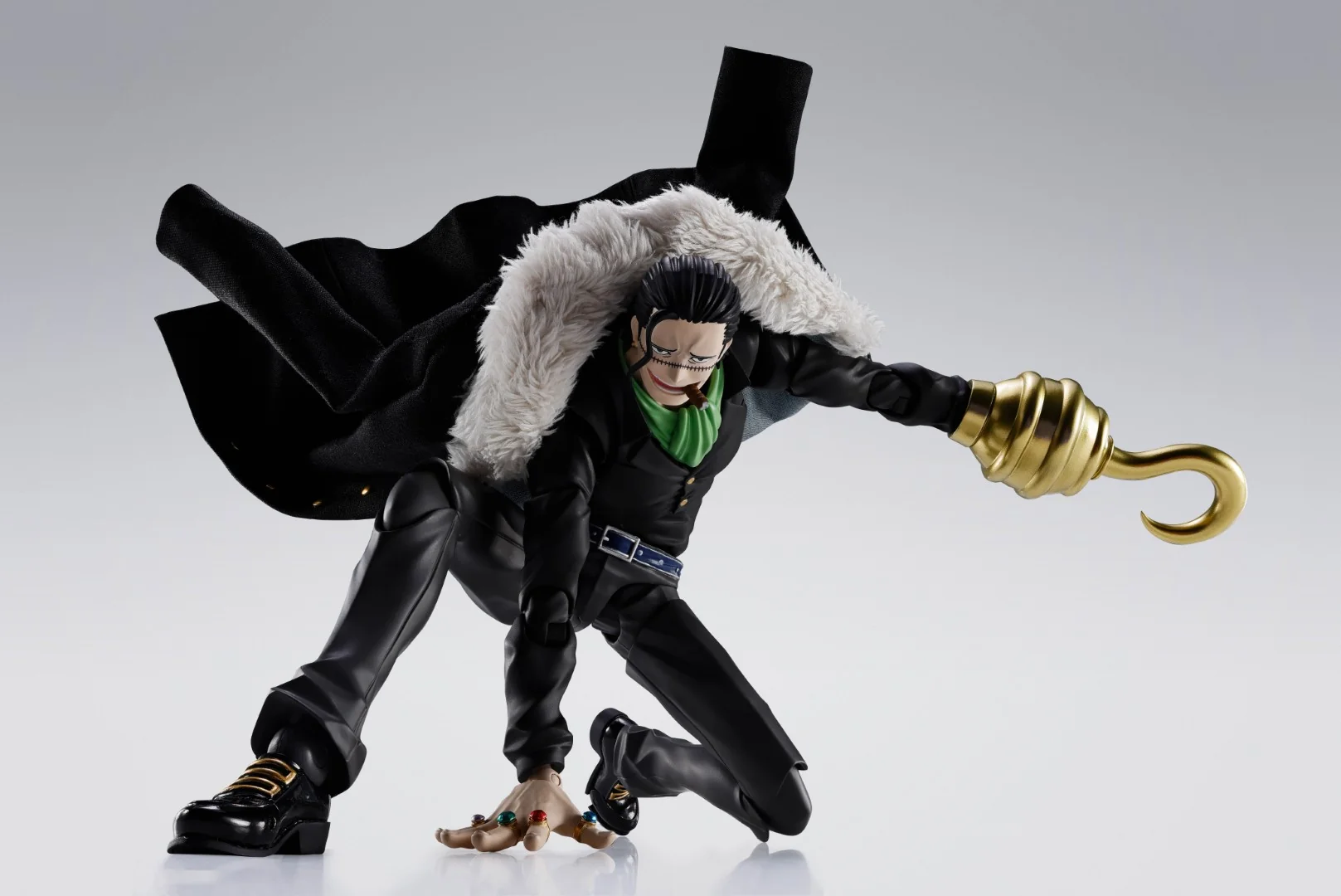 [PREORDER] SH Figuarts Sir Crocodile -Marineford- - Image 3